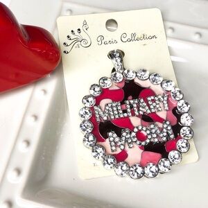 🌷NEW Military Mom Magnetic Clasp Pendant